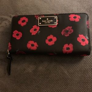 COPY - Kate Spade Neda Wilson Road Mini Poppy Wallet